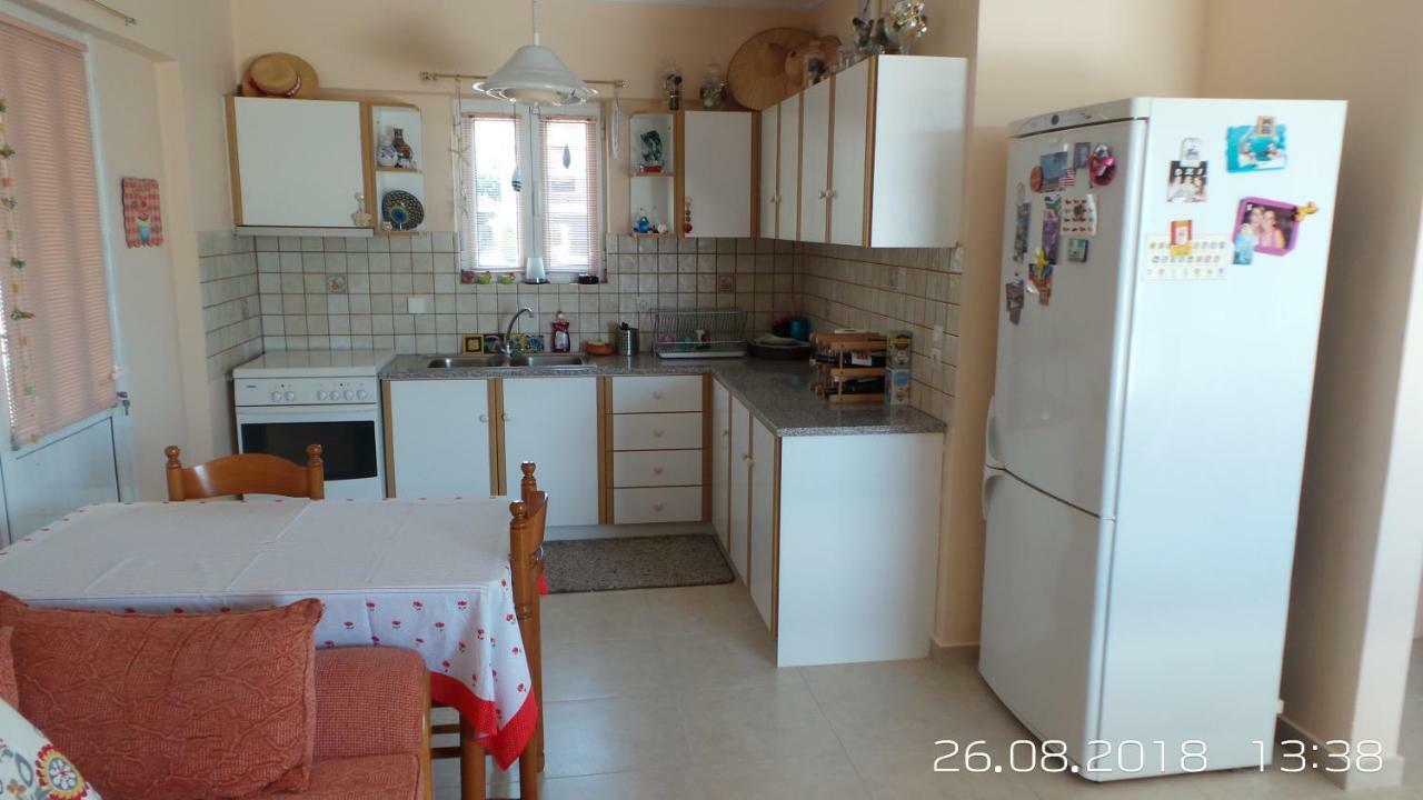 Marios View Apartment Saronida Exterior photo